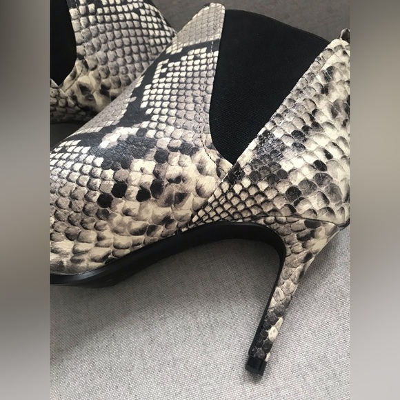 Zara Genuine Leather Snakeskin Ankle Boots SZ 8 - Picture 5 of 6